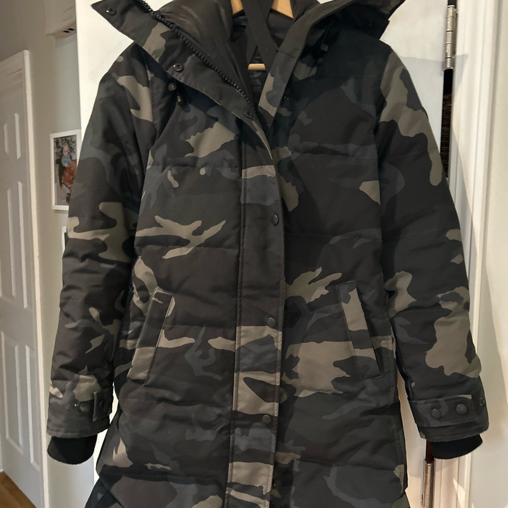 Canada Goose Women’s Shelburne Parka